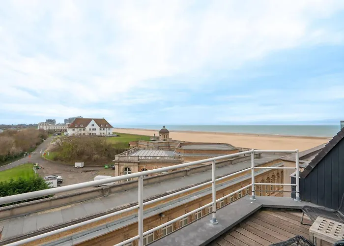 3 Bedroom With A Magnificent View Οστένδη